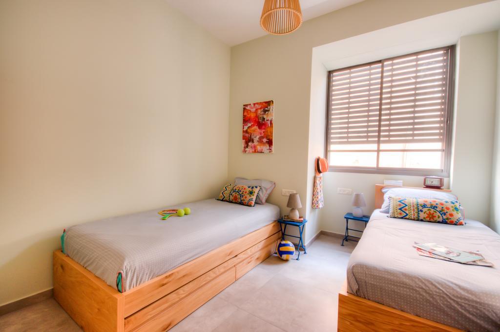 Ben Gurion 83 Apartment Tel Aviv Bagian luar foto