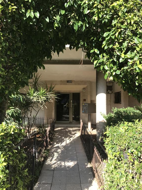 Ben Gurion 83 Apartment Tel Aviv Bagian luar foto